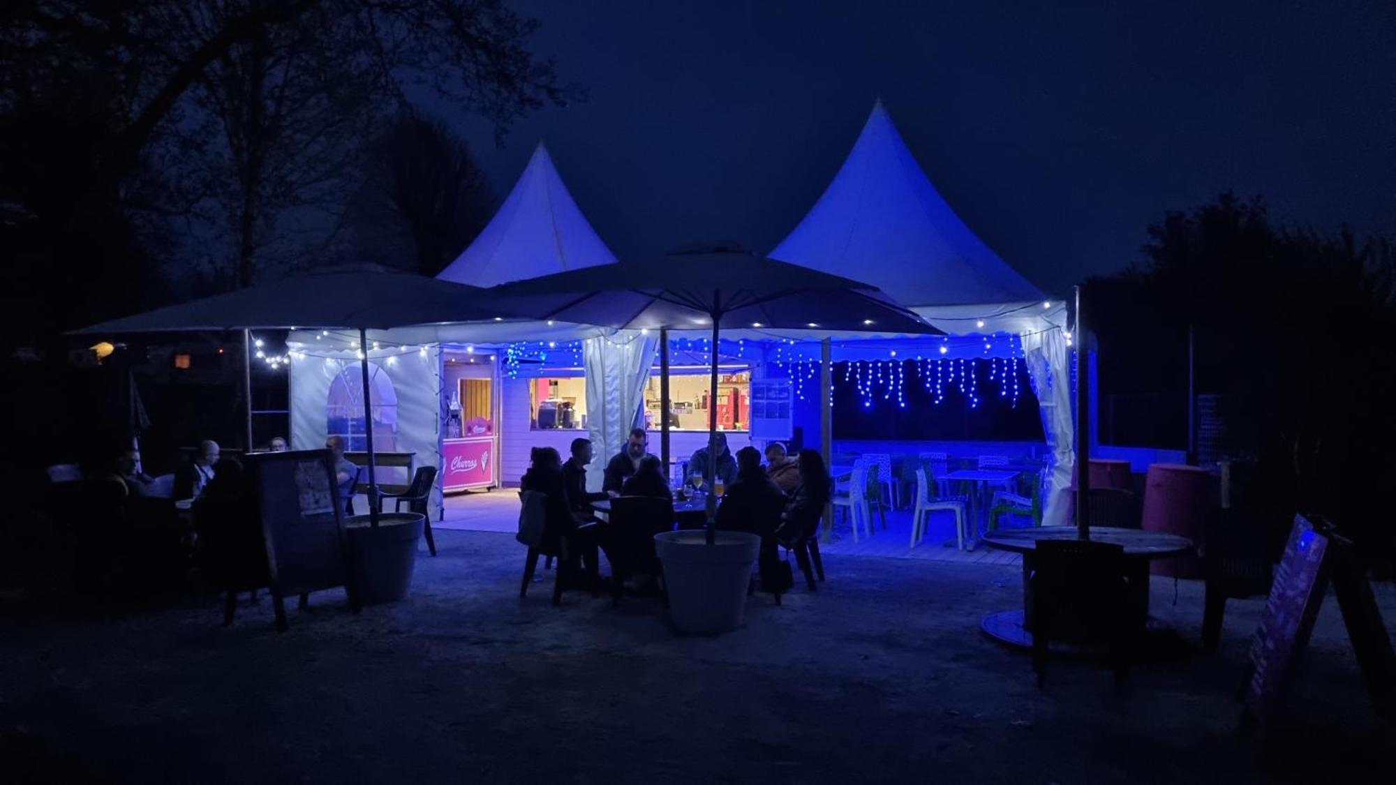 Camping Les Rives Du Lac Bois Morin Exteriér fotografie